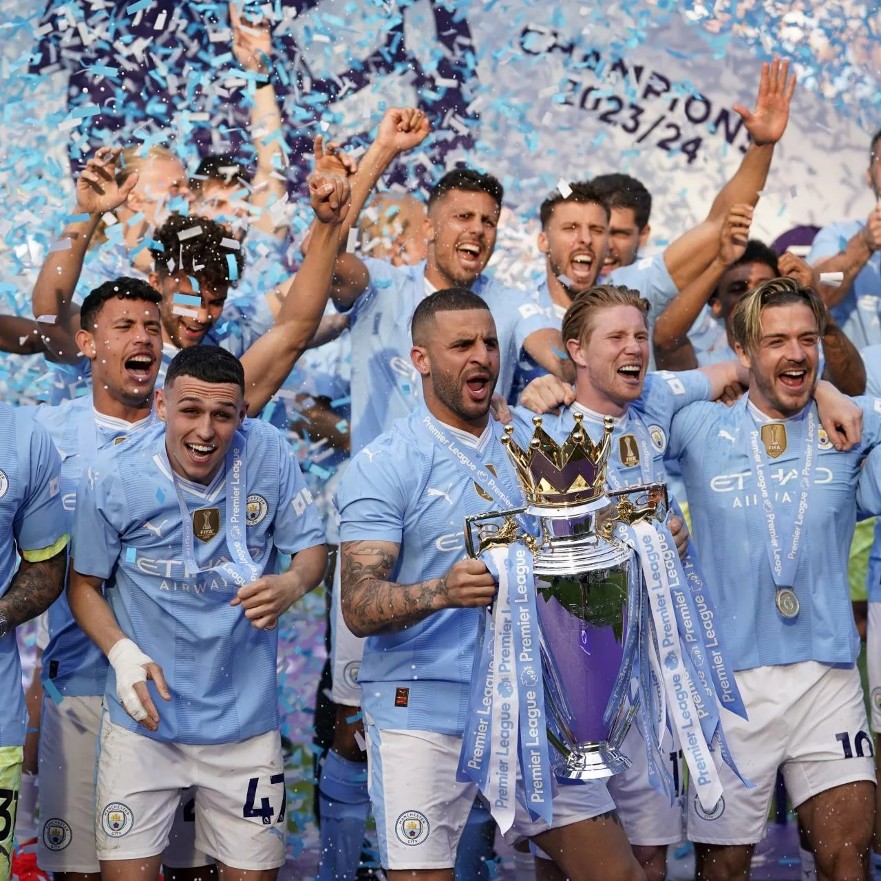 曼城连续夺得英超冠军，创造历史纪录